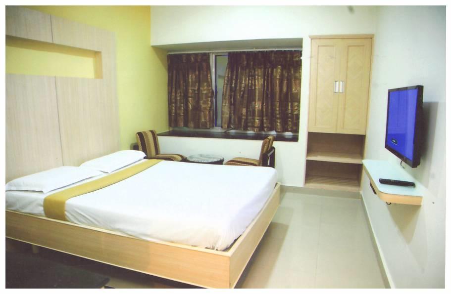 Sri Srinivasa Residency Hotel Kadapa Ngoại thất bức ảnh